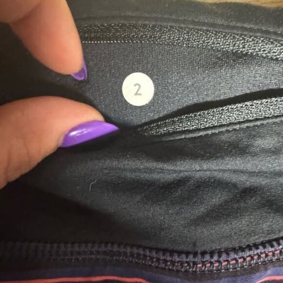 Lululemon Run: Speed Short 4-Way Stretch – Twisted Dune Alarming Black – Size 2 - Picture 5 of 10